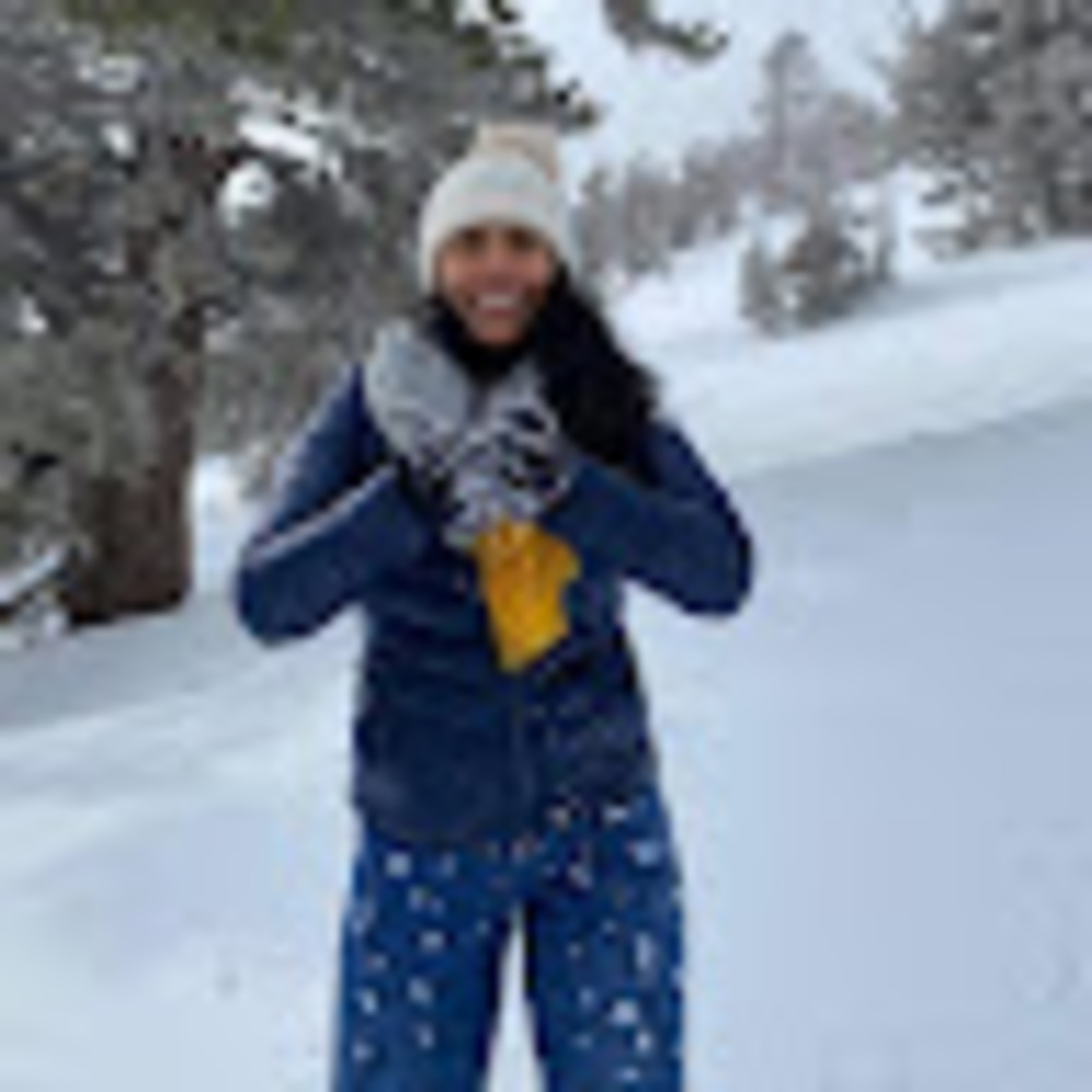 Meet your Posher, Daniela